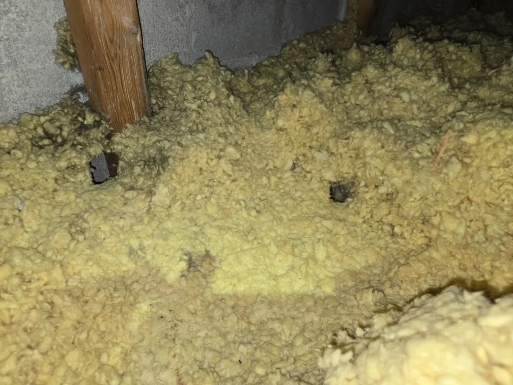 Isolation et ventilation de l’entretoit observées lors d’une inspection résidentielle