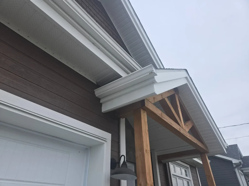 Composants de toiture et de drainage observés lors d’une inspection résidentielle